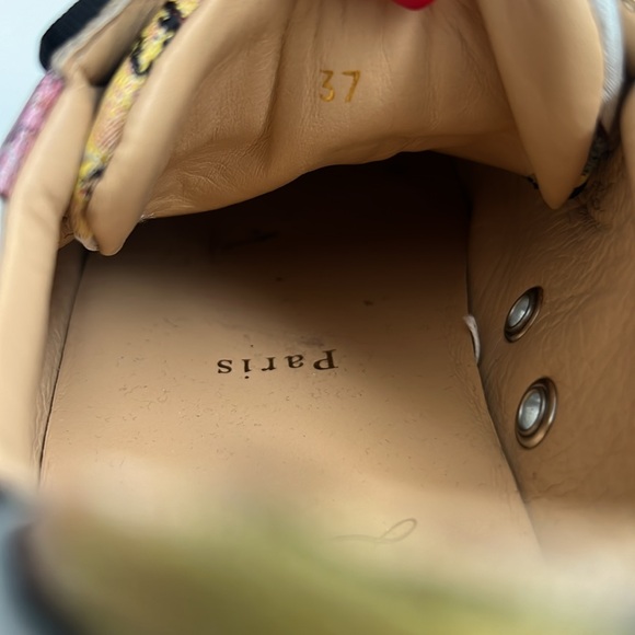 Embroidered Christian Louboutin sneakers - Picture 7 of 7